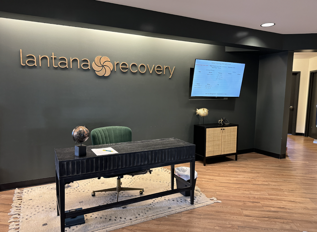 Lantana Recovery - Photo 5