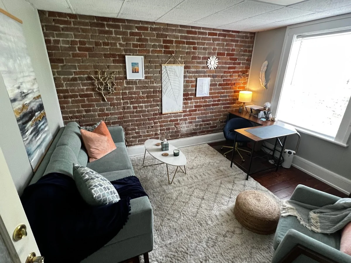 Rising Strength Therapy - interior photo