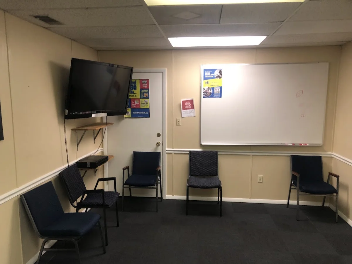 Recovery Place - Photo 3